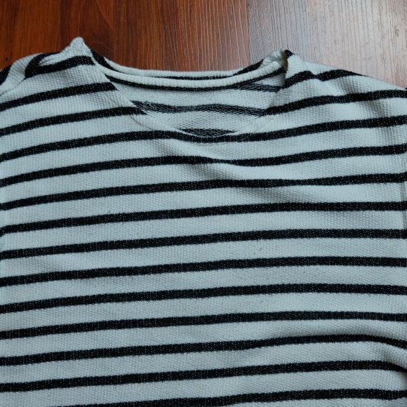 White and Black Horizontal Striped T-Shirt - Picture 4 of 5